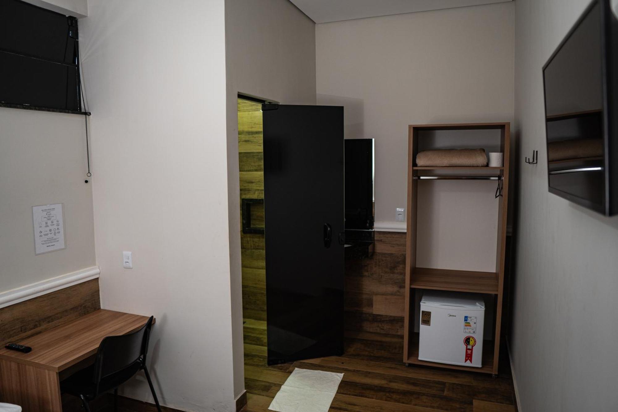 Hotel Nixon Proximo, Rodoviaria, Prefeitura E A Matriz Central Itaí 外观 照片