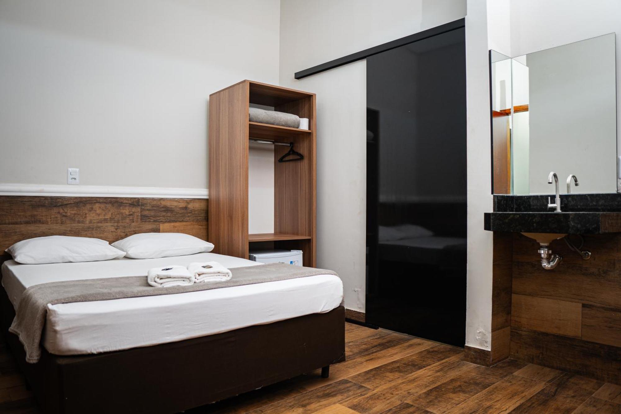 Hotel Nixon Proximo, Rodoviaria, Prefeitura E A Matriz Central Itaí 外观 照片