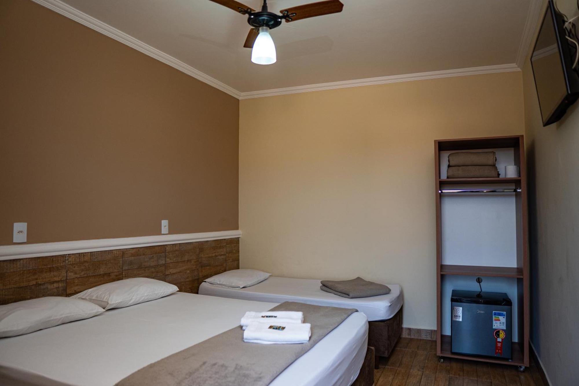 Hotel Nixon Proximo, Rodoviaria, Prefeitura E A Matriz Central Itaí 外观 照片
