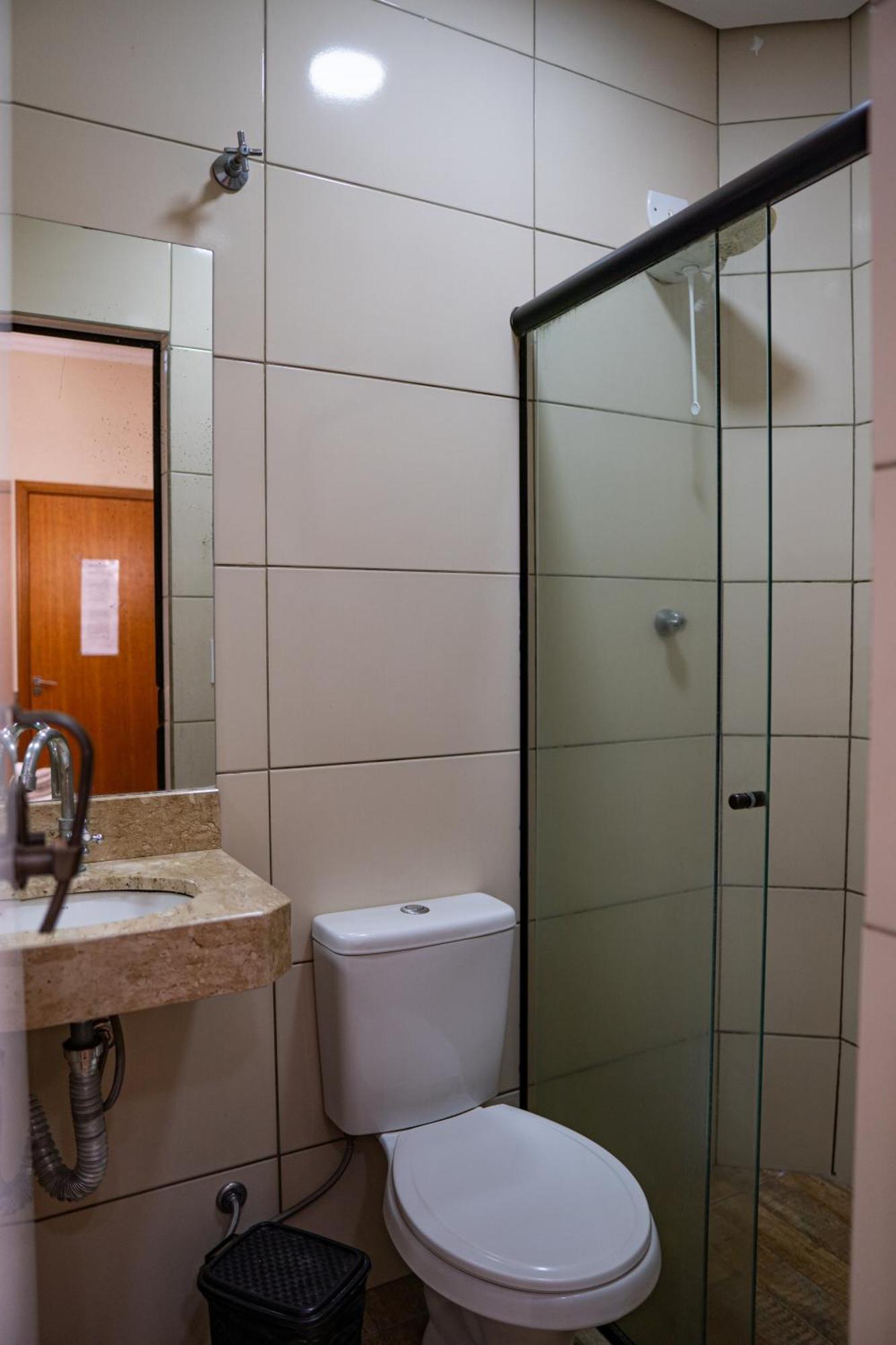 Hotel Nixon Proximo, Rodoviaria, Prefeitura E A Matriz Central Itaí 外观 照片