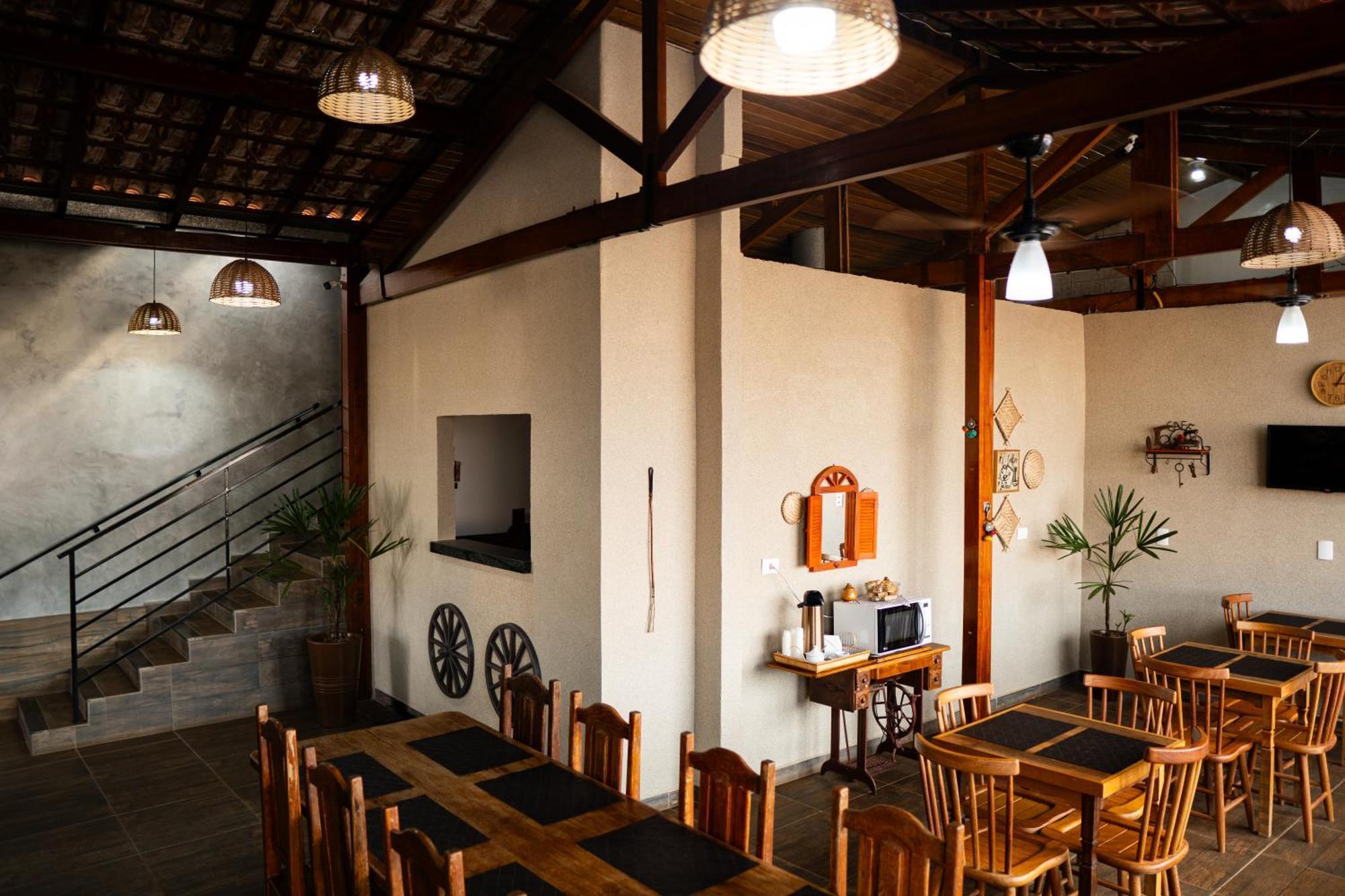 Hotel Nixon Proximo, Rodoviaria, Prefeitura E A Matriz Central Itaí 外观 照片